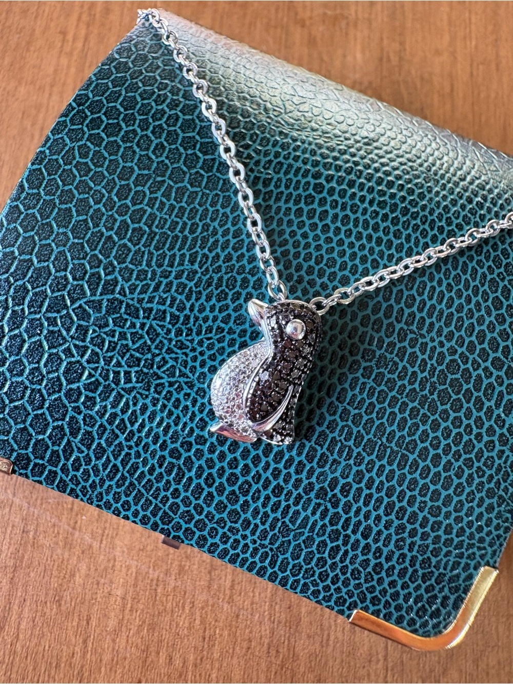 Penguin Diamond Pendant,
The SWEETEST little Penguin you’ve EVER seen
Sterling.
